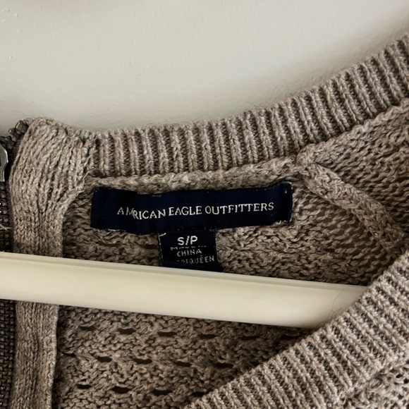 American Eagle top - Picture 2 of 3